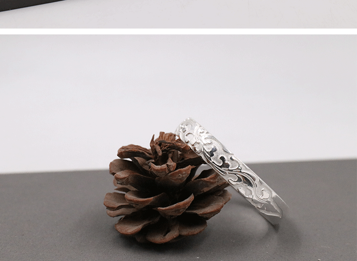 Vòng đeo tay mẹ Vân Nam Dali Bông tuyết Bạc Vòng đeo tay He Khánh Old Inch Bạc Cổ điển Hoa tốt lành Handmade Vòng tay bạc vòng tay đẹp