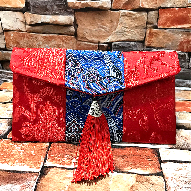 Wedding Creative Fabric Red Packet Chinese Tassel Wanli is a personalized high-end birthday gift gold red bag