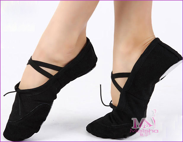 Spring Summer New Belly Leather Dance Shoes Soft Dance Shoes Women Adults Dance Sails Shoes Indian Exercises Performance Shows Shoes