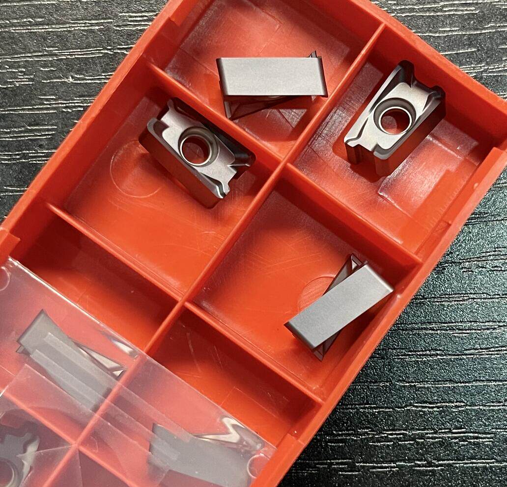 Fast forward to the milling cutter sheet 90-degree square shoulder milling cutter head LNPU110408SRGE LNMU LNGU150608