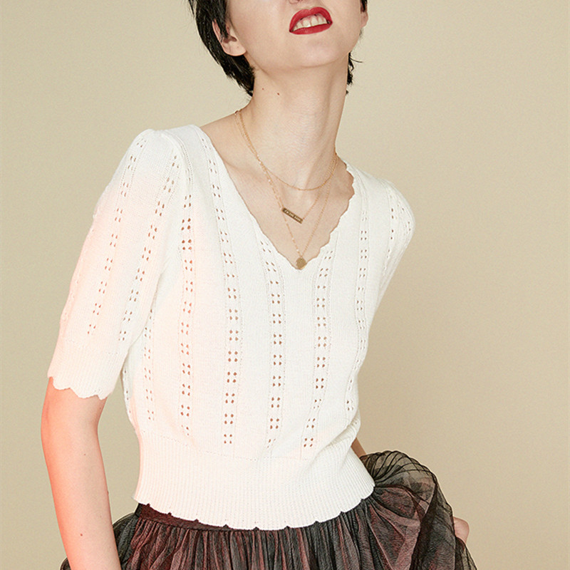 Autumn new knitted short-sleeved women's cashmere sweater V-neck wild openwork top short thin base thin sweater