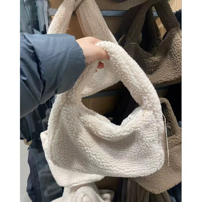 Casual Furry Bag for Women 2025 Winter Cute Plush Lamb Wool Handbag Furry Dumpling Handbag Casual Furry Bag for Women 2025 Winter Cute Plush Lamb Wool Handbag Furry Dumpling Handbag