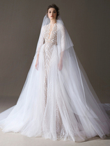 Long sleeve lace wedding dress 2021 New retro shoulder waist show thin tail two-piece Bride wedding dress