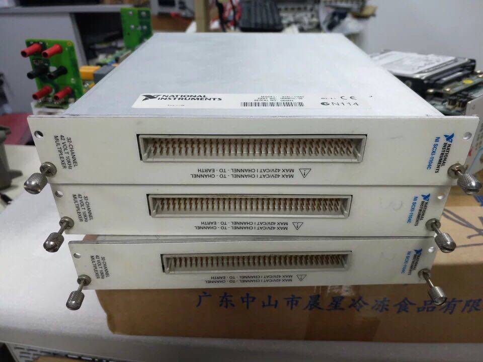 NI SCXI-1104C