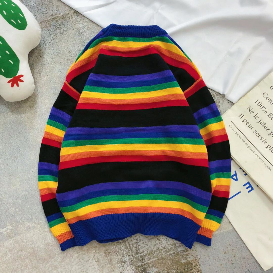 Hàn Quốc retro màu áo len cổ tròn cầu vồng sọc áo len Influx nam và nữ cặp vợ chồng ins lỏng ngọn áo cặp đẹp