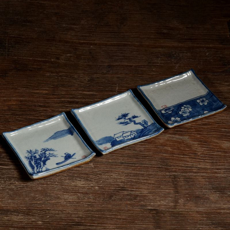 Jingdezhen ceramic hand-painted blue and white coaster square rough pottery retro tea cup insulation pad Personality cup holder tea cup pad