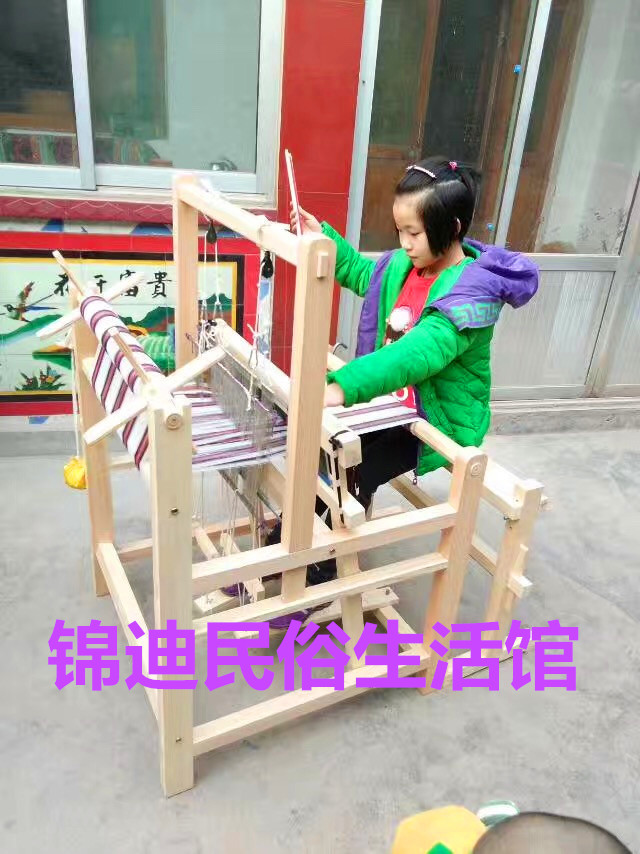 Weaving Machine Loom Old Fashioned Loom Hand Loom Carpet Handmade Machine Scarf Handmade Machine Adult Student