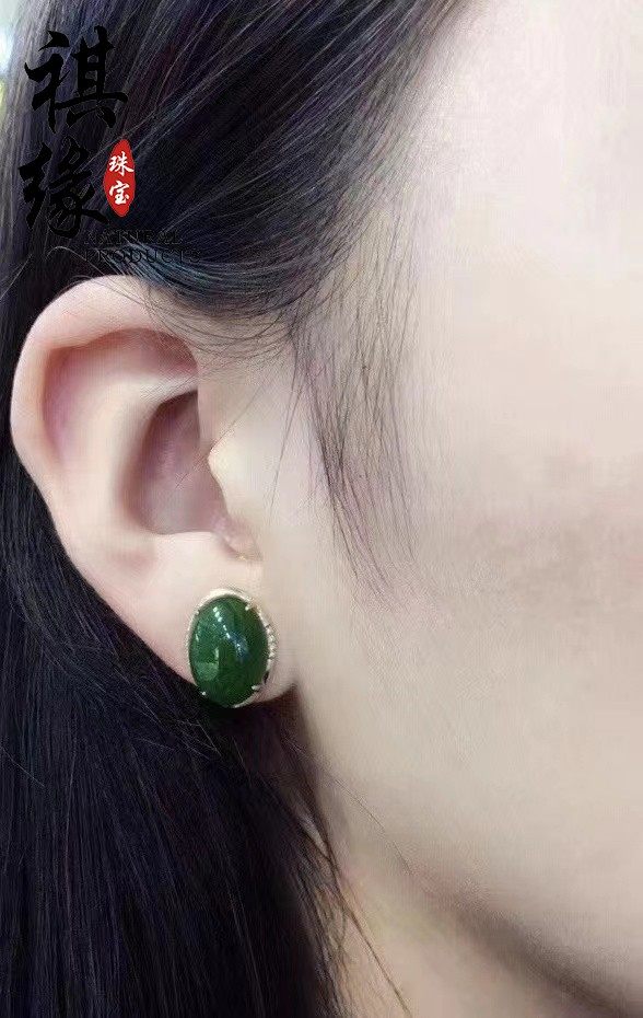 碧玉蛋面耳钉18K金镶和田玉:女神必备的天然玉石珠宝,优雅与奢华并存!-耳饰-淘宝好物网