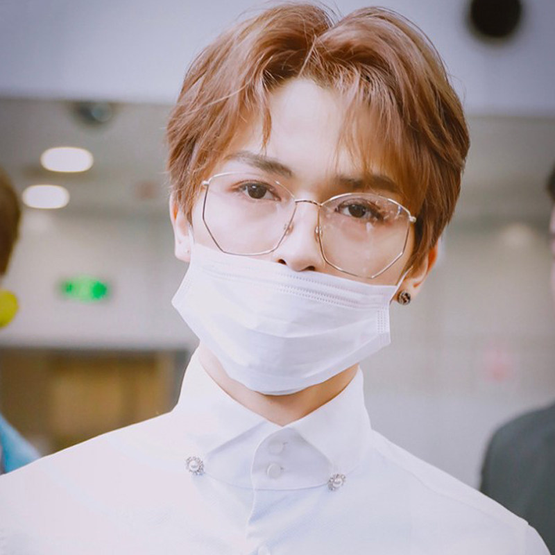 Zhu Zhengting's glasses of the same style, diamond-shaped men's and women's retro literature and art net red models, large frame anti-radiation polygonal myopia glasses