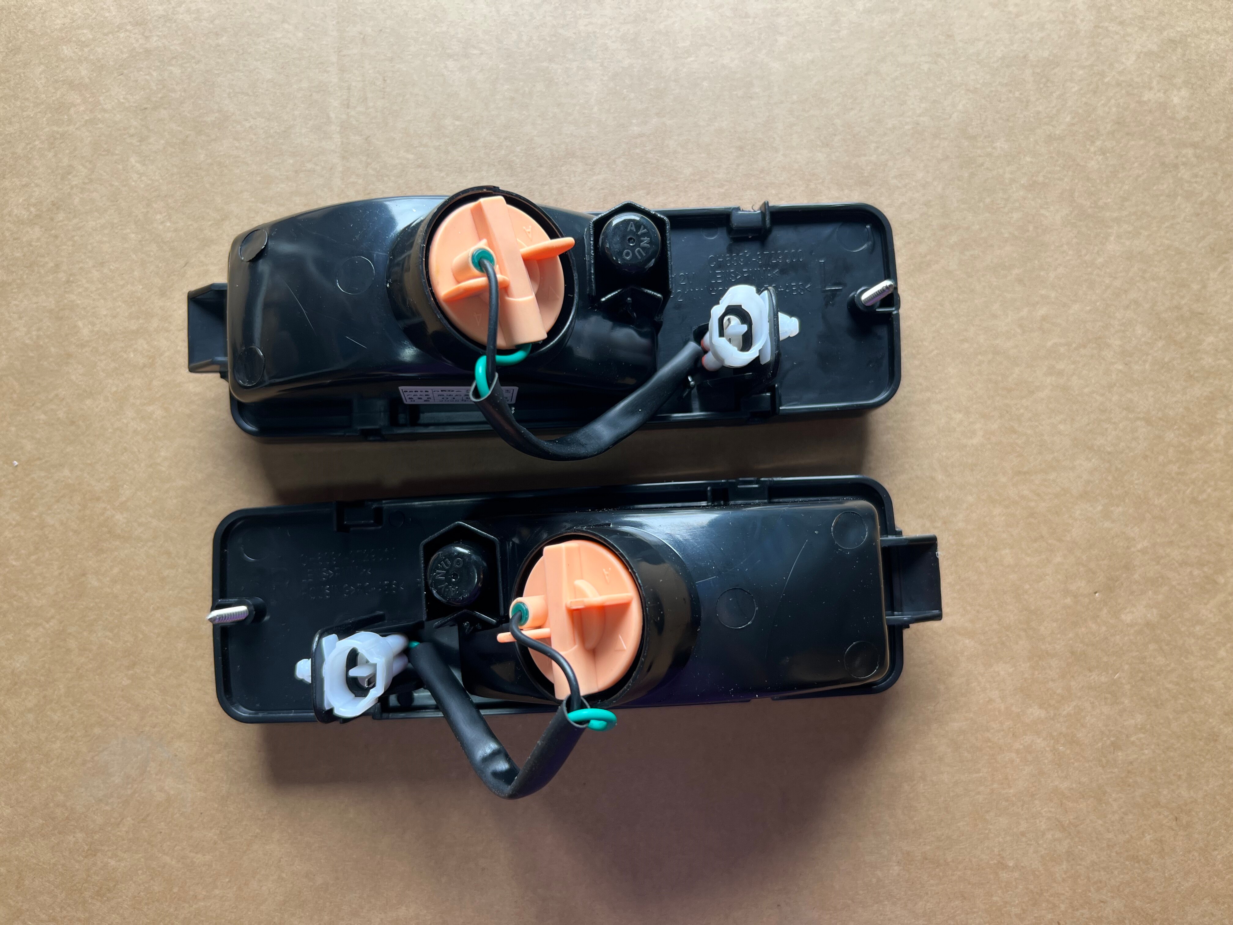 Задние фары 适用于昌河铃木浪迪后雾灯 铃木浪迪雾灯浪迪后杠灯倒车灯s21pq Angrong