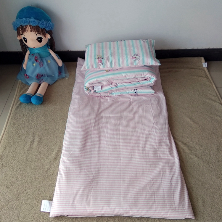 Mẫu giáo chăn ba mảnh bông cotton quilt cover bé trẻ sơ sinh trẻ em ngủ trưa sáu mảnh vào bộ đồ giường