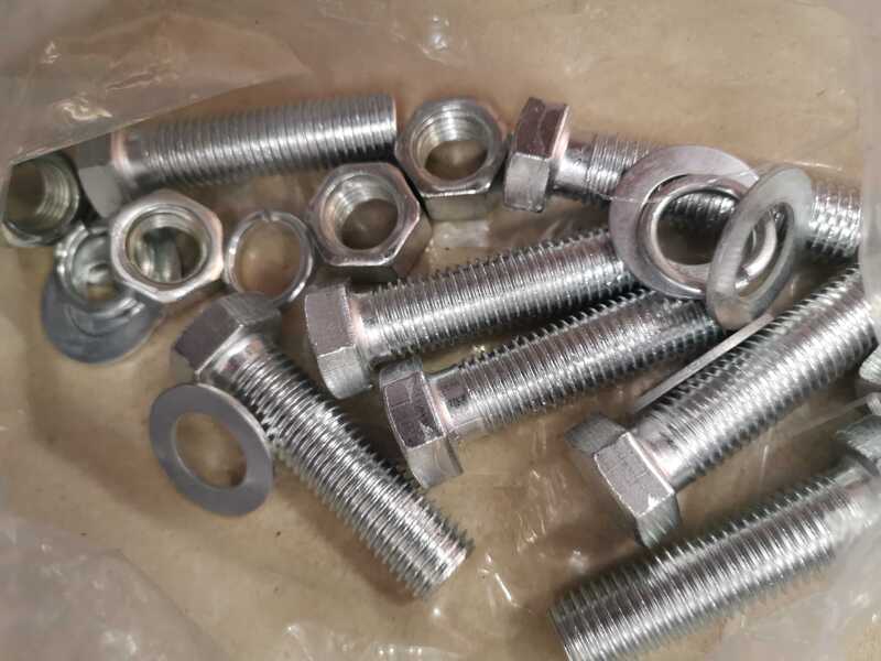 External Hexagonal Galvanized Screws Valve Screws 16*60 70 80 130 Screws Nuts Valve Flange Screws