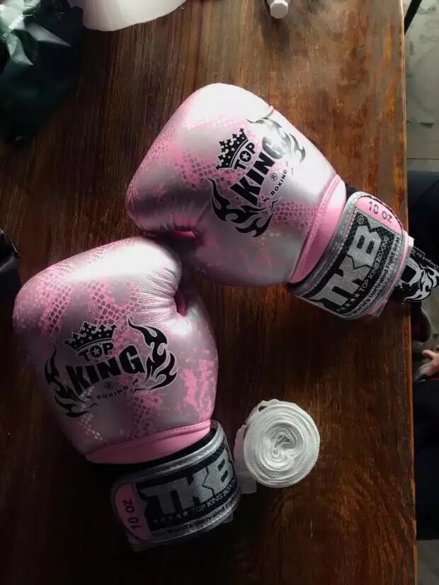 Original TOP KING Thailand imported leather pink fight against female fist sleeve