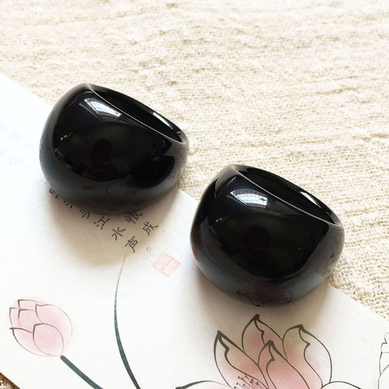 Natural black agate finger ring for men and women, domineering personality, exaggerated chalcedony water droplets, wealth-gathering style, niche cold style ring