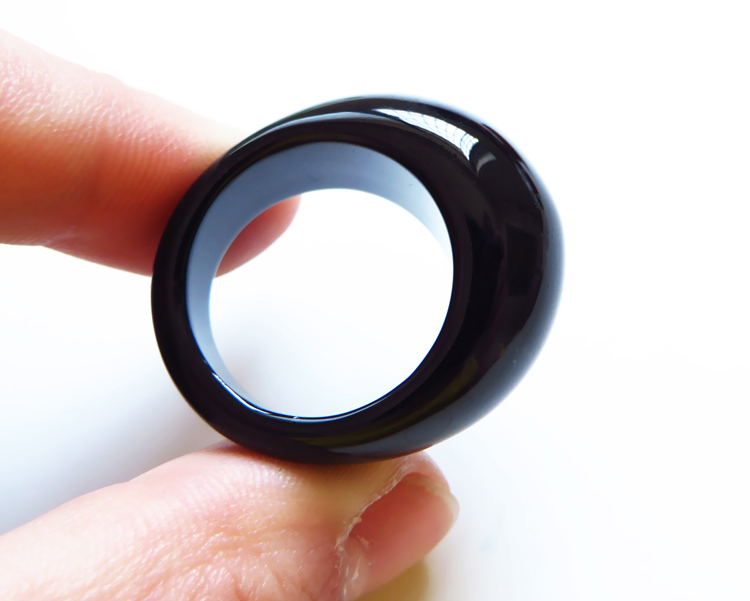Mã não đỏ tự nhiên nhỏ giọt tập hợp các ngón tay, cỏ xanh đen trắng, chalcedony, sự giàu có, nhẫn, nhẫn ngọc, nam và nữ nhẫn đôi đẹp