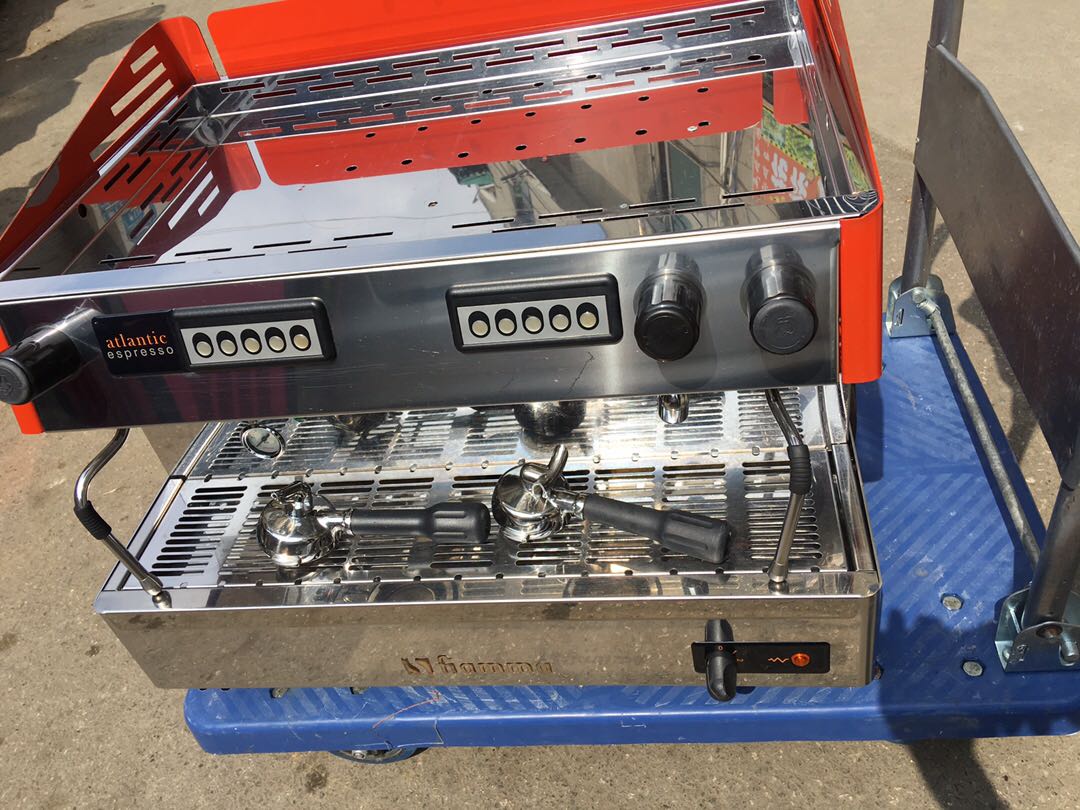 Second-hand coffee machine Italian semi-automatic Fima brand double head electronic control professional coffee machine spot low price
