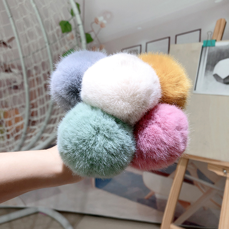 Fashion Solid Color Plush Hair Tie 1 Piece display picture 1