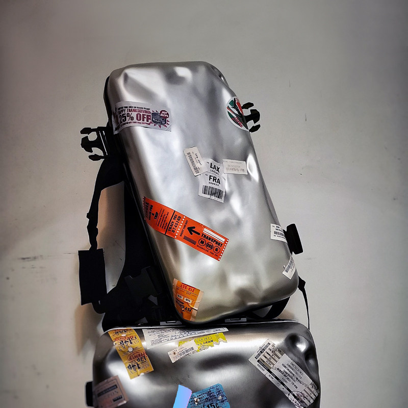 Internet celebrity damaged hard shell backpack men's short-distance travel sports waterproof fitness personality female cycling function original