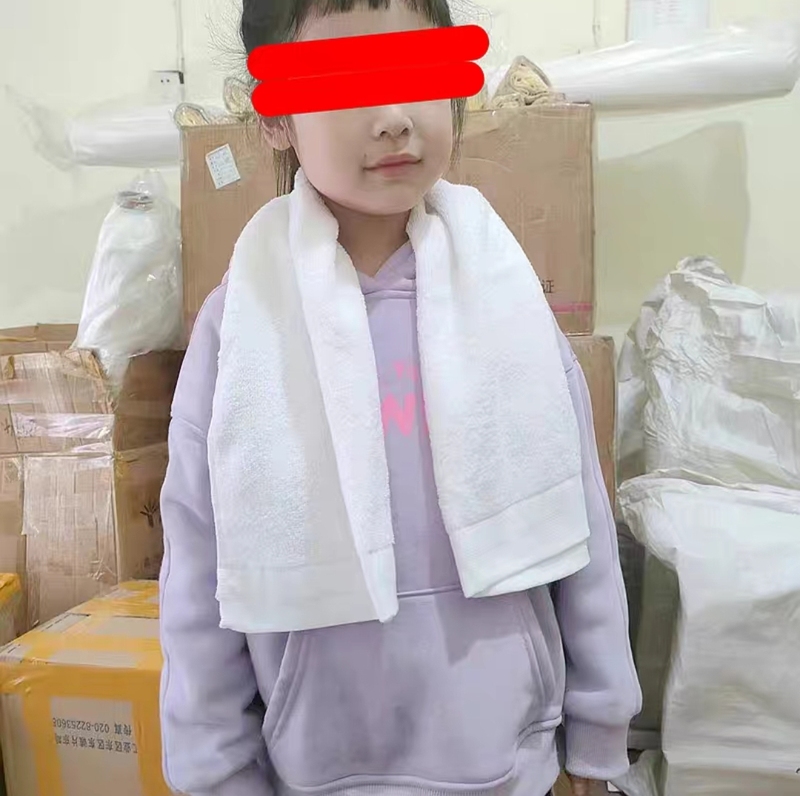 82cm Long White Cotton Towel for Dance Performance, Lint-Free, Soft, Suitable for Toddlers, Kindergarten, Primary School Students, Workers, Miners, Props