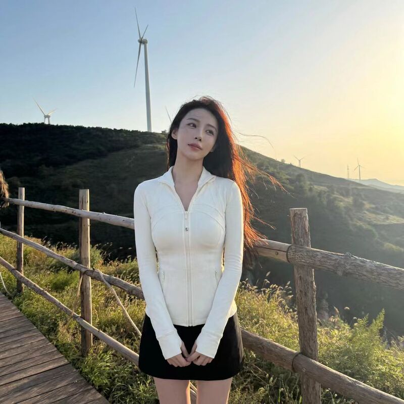 Lulu Style Stand Collar Gold Zipper Autumn and Winter Yoga Jacket for Women, Slim Fit Sports Jacket for Running and Fitness