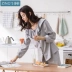 Jing Yun 2018 Cặp đôi mùa xuân và mùa thu Bộ đồ ngủ cotton màu đơn sắc dài tay nữ Set đơn giản Thời trang nam Dịch vụ tại nhà - Bên ngoài ăn mặc