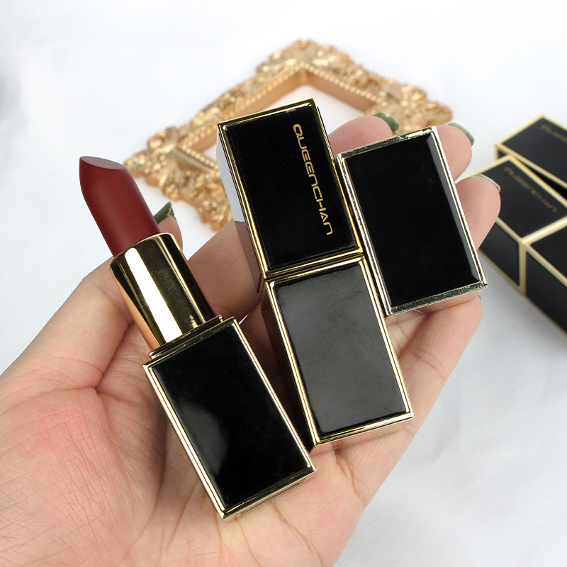 Black pipe dumb light bean sand color positive red mouth red schoolgirls Lasting Nourishes Waterproof Affordable Niche Brands Lip Balm