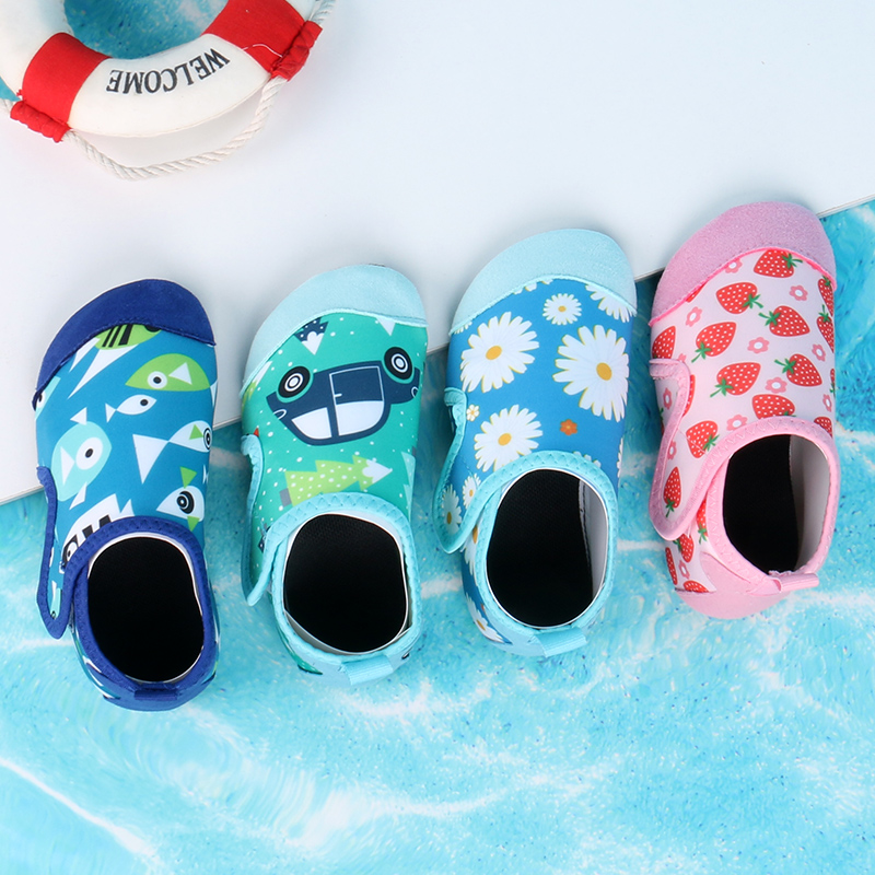 Children's beach shoes non-slip soft bottom diving snorkeling swimming shoes baby baby water park shoes wading shoes