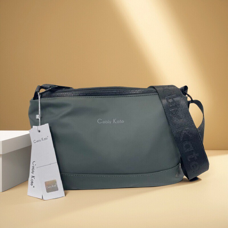 2026 High-Appearance, Lightweight, Soft, Smooth, Waterproof 6-Pocket 3-Layer Men's Single-Shoulder Crossbody Bag 7.9inch iPad Umbrella Small Square Driving Bag