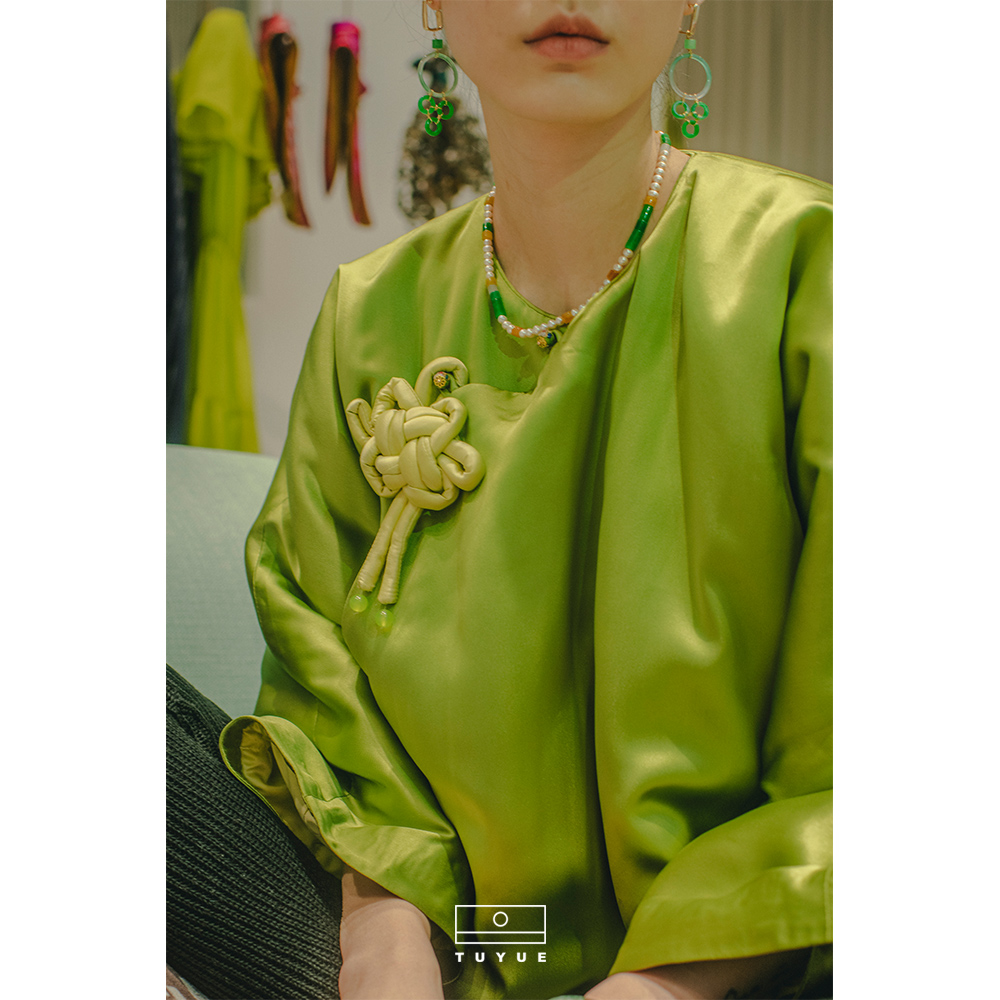 Tu Yue designer self-retained collarbone chain 6mm Japanese pearl akoya sea water beads Chinoiserie jade necklace