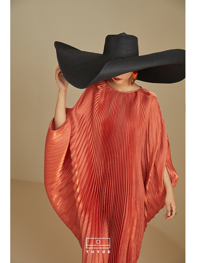 Spot (Fashion Week) Painted Moon Architectural Sensation Solid 100 Plexor Dress A Piece Of Satin Walk Show Long Dress