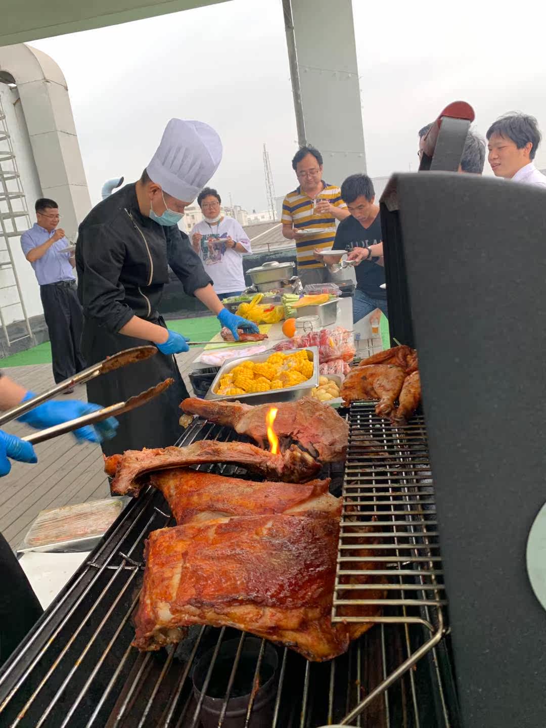Cold lunch meeting, door-to-door tea break, customized dessert table, business buffet, barbecue, BBQ, family banquet, party snacks
