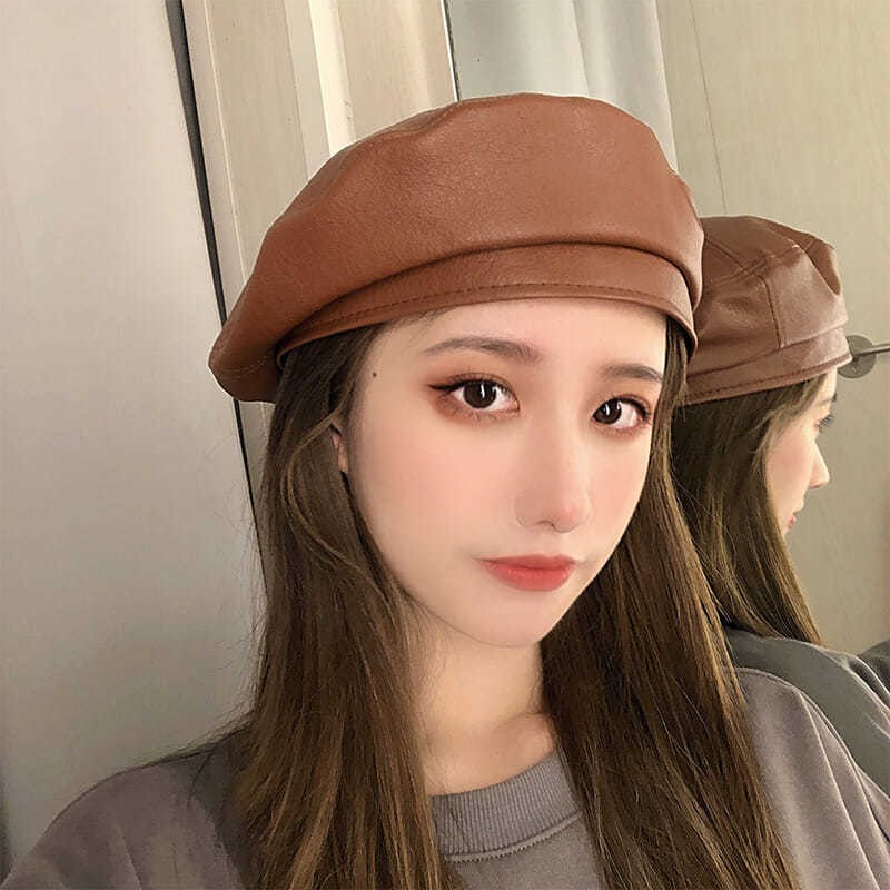 Black pu cortex anise cap woman autumn winter Korean version 100 lap net red beret Yingren fashion navy hat woman