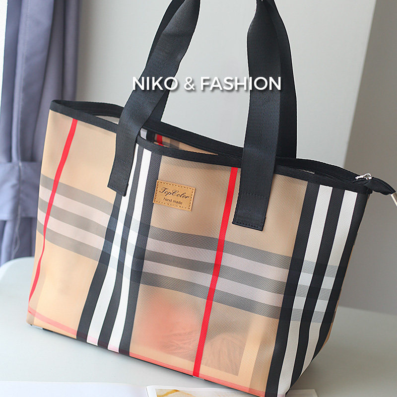 Korean fashion Plaid waterproof translucent lightweight shoulder handbag travel bag Swimming fitness bag large capacity female