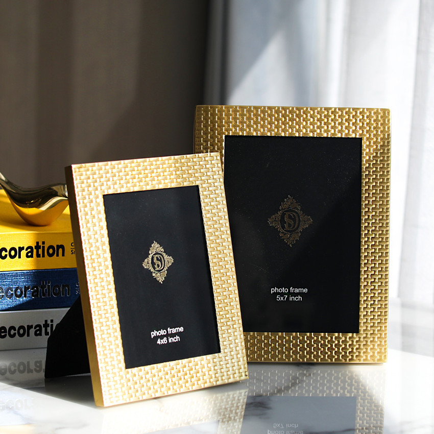 Eurostyle American brass rugged texture photo frame 6 inch 7 inch photo frame Living room Home Decorative Items Hem