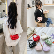 Children package with baby toddler out of hand handbag cute fashion female baby shopping street zero wallet princess skew satchel