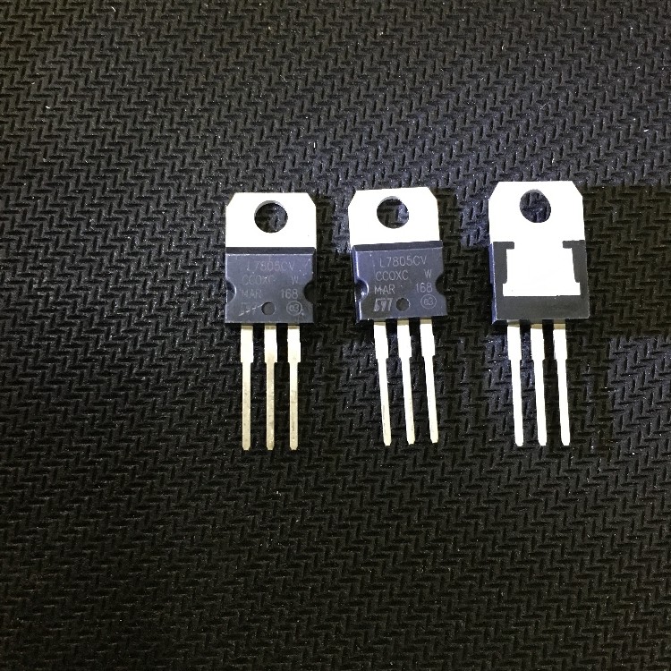 L7805CV CCOXC W MAR 168 7805 TO-220 large chip high current 1 5A 1K = 350 yuan