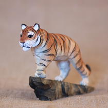 Solid wood hand-carved tiger upper mountain tiger animal creative pendulum piece wood carving handicraft opening gift