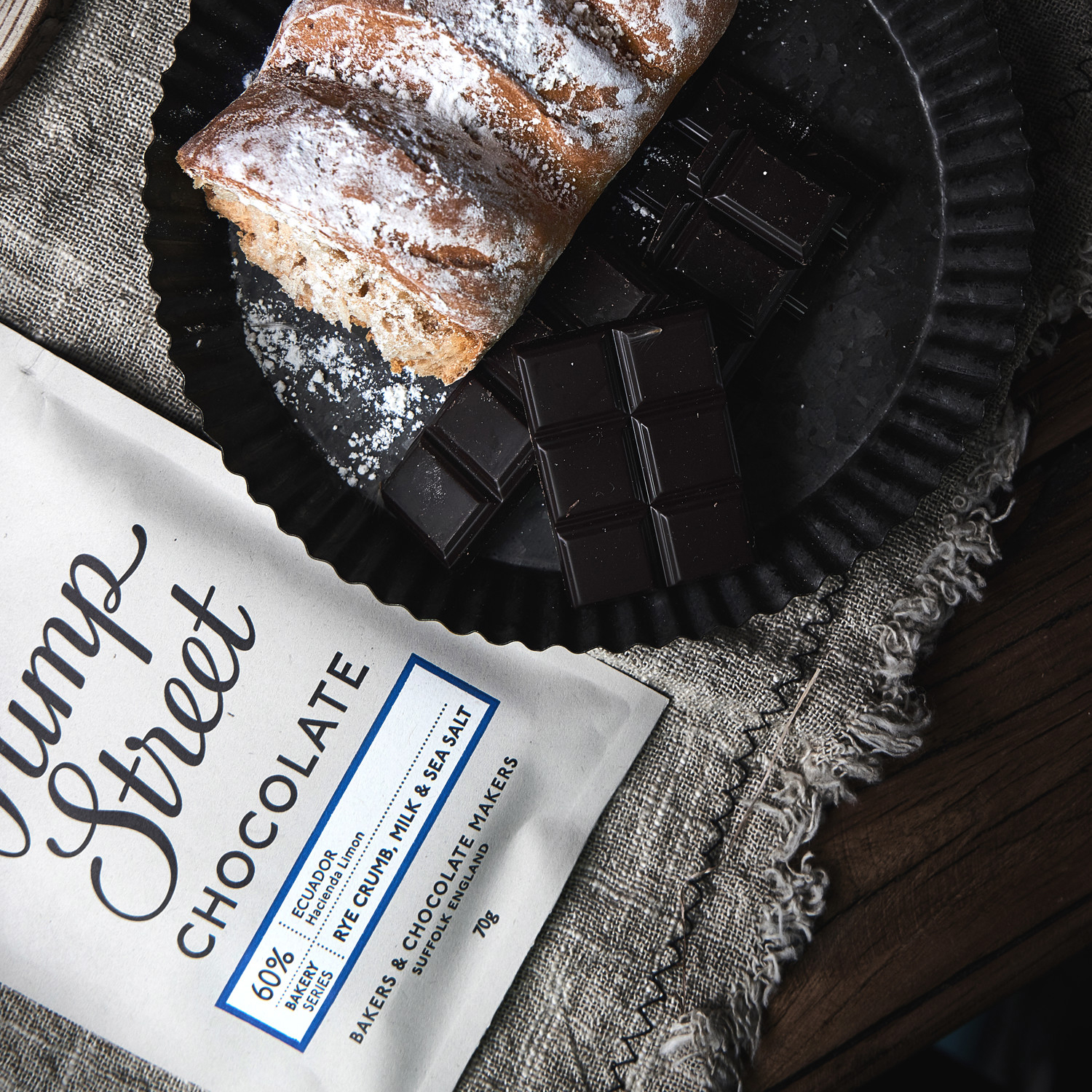 UK imported high end Pump Street 66% bread crushed sea salt dark chocolate row cocoa butter 70g
