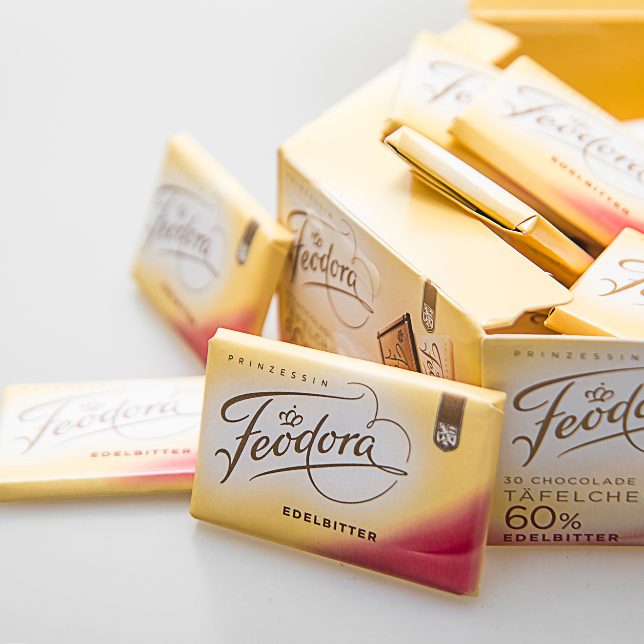 German feodora Duchess of Gambling Imported High-end Dark Chocolate 20 Pieces Bulk Snack Candy 150g