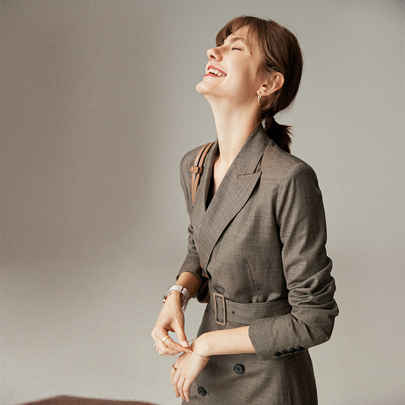Japanese Imported Fabric Triacetate Suit Dress, Waist-Cinching, Slimming, Elegant, Spring and Autumn Double-Breasted Blazer for Women Japanese Imported Fabric Triacetate Suit Dress, Waist-Cinching, Slimming, Elegant, Spring and Autumn Double-Breasted Blazer for Women