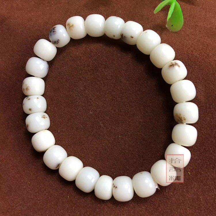 島帰りの与三郎でございます ビルマ産 天然ヒスイ 9 627ct 無着色 無含侵を証するソーテイング付き Esupport Vn