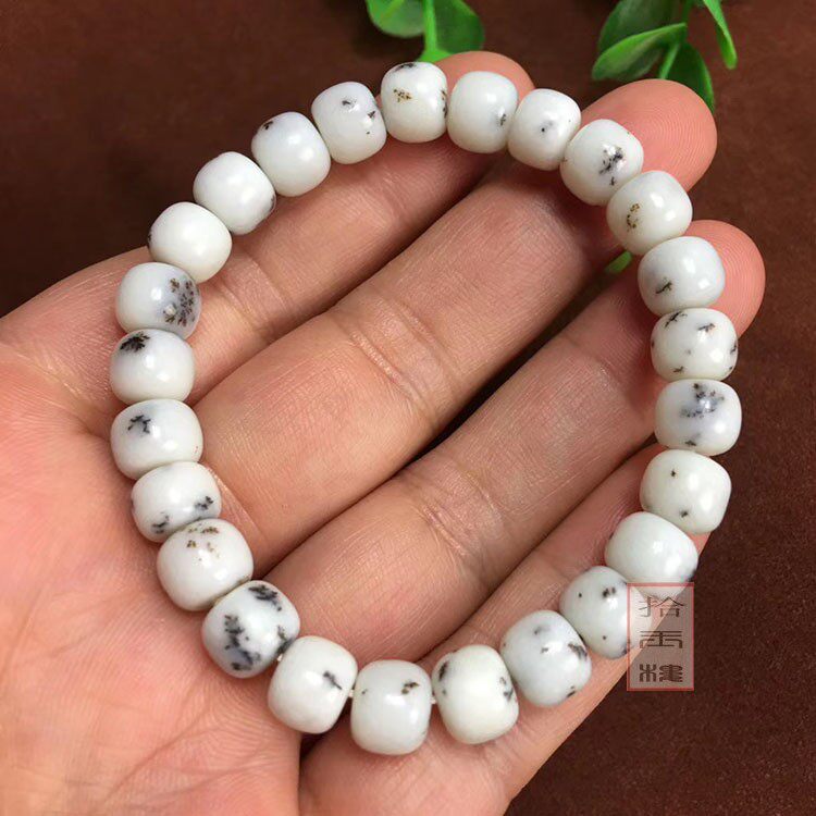 島帰りの与三郎でございます ビルマ産 天然ヒスイ 9 627ct 無着色 無含侵を証するソーテイング付き Esupport Vn