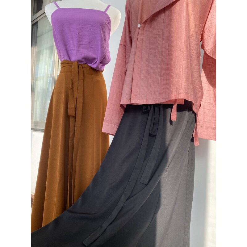 【Heiyunxi】Original One-Piece 10-Panel Skirt, Solid Black Patterned Hanfu, Original for Everyday Wear 【Heiyunxi】Original One-Piece 10-Panel Skirt, Solid Black Patterned Hanfu, Original for Everyday Wear