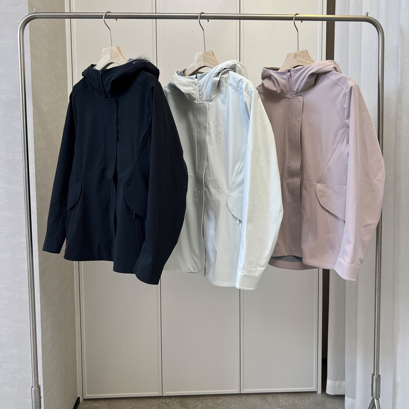 ~Long Tail Goods~ Classic and Durable Outdoor Mountain-Style Windproof, Waterproof, and Breathable Softshell Jacket for Women