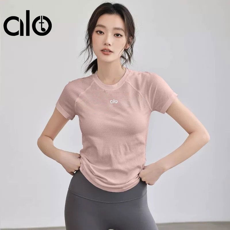 Sports Yoga Clothes for Women in Summer, Quick-Drying, High-Elasticity, Breathable, Slim-Fitting Tops, Running Fitness Clothes, Track and Field Short-Sleeved T-Shirts Sports Yoga Clothes for Women in Summer, Quick-Drying, High-Elasticity, Breathable, Slim-Fitting Tops, Running Fitness Clothes, Track and Field Short-Sleeved T-Shirts