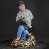 Jingdezhen Sculpture Porcelain Factory Factory Porcelain Hand-painted Blue and White Embroidery Lady Figure Ornaments Fine Antique Collection