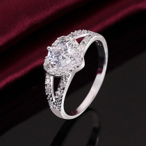 Fashion heart ring