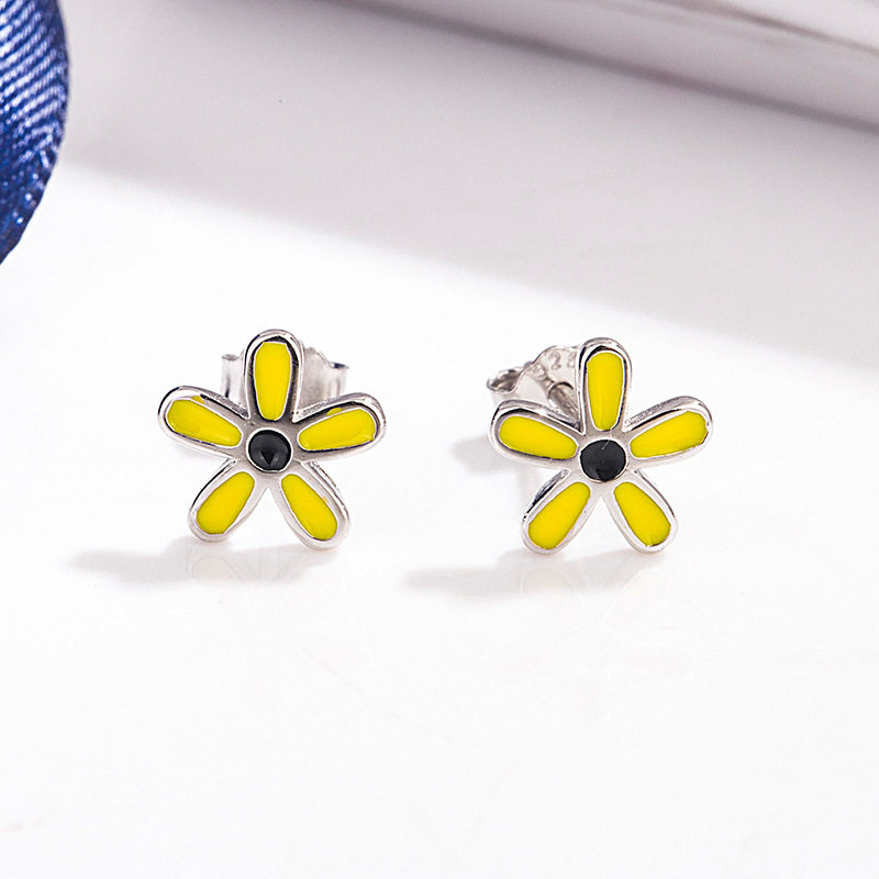 Lady S925 Silver Ear Nail Japan South Korea Fashion Art Yellow Flowers Drop Glue Ear Pin Temperament Sweetness Five Petal Ear Accessories