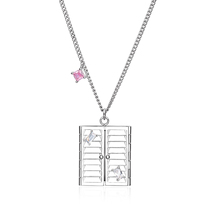 Open A Window Photo Necklace Creative Gift Couple Albums Pendant shutters can open the photo box