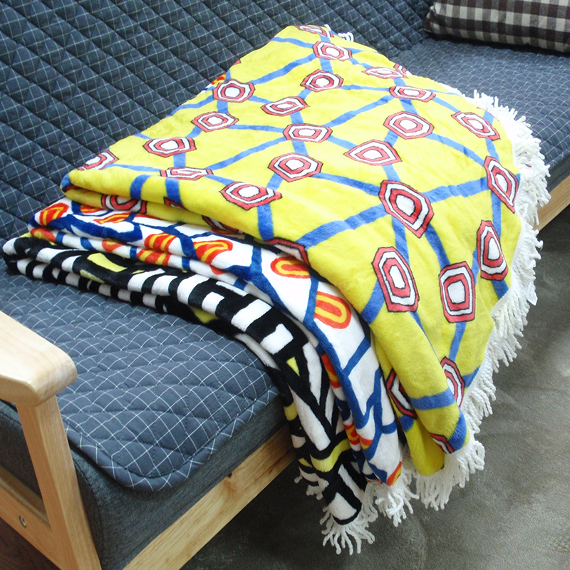 Exported to Japan foreign trade original order flannel warm round blanket blanket printed shawl home student coral fleece